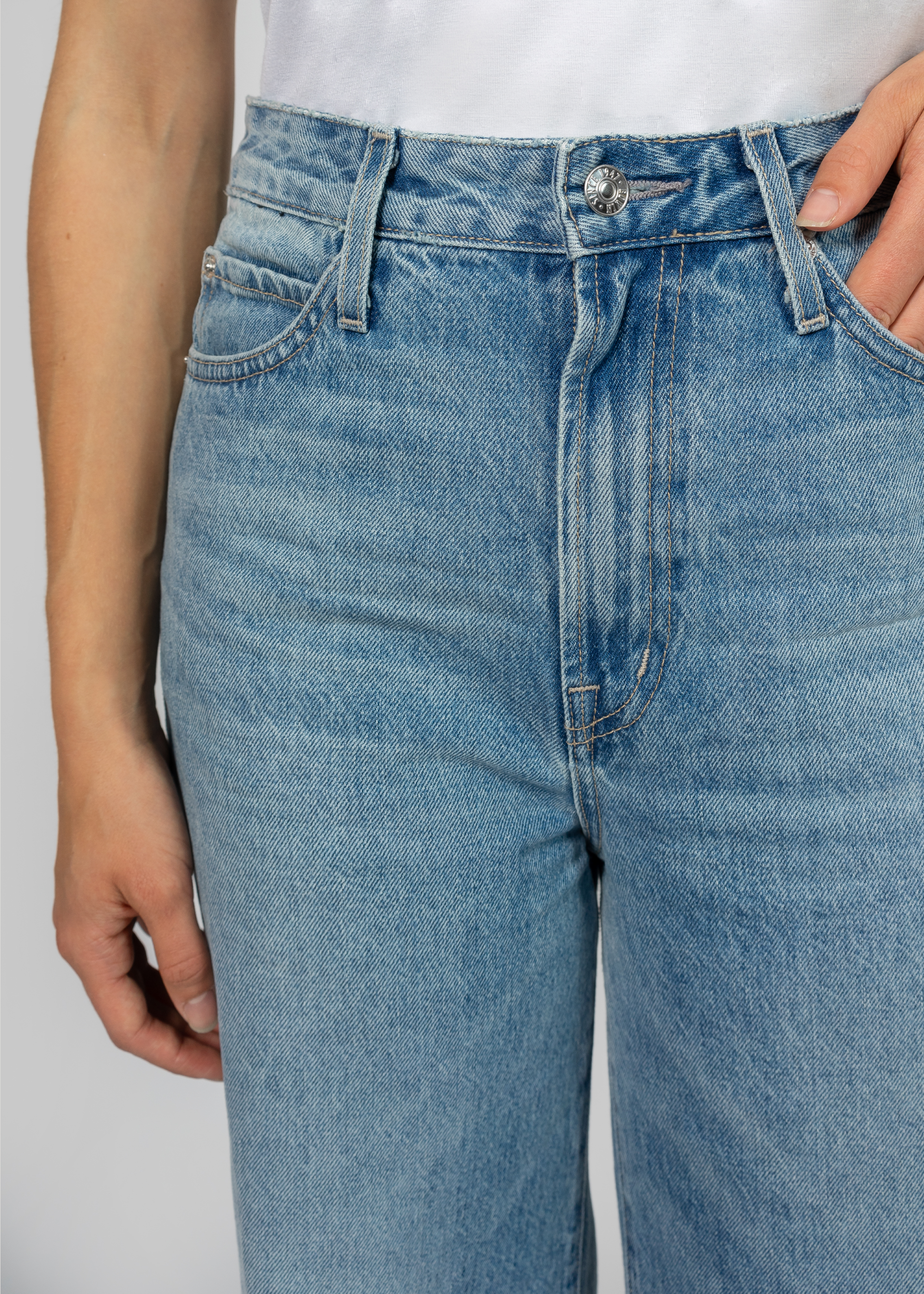 Edwin USA, Women's Flare Jeans